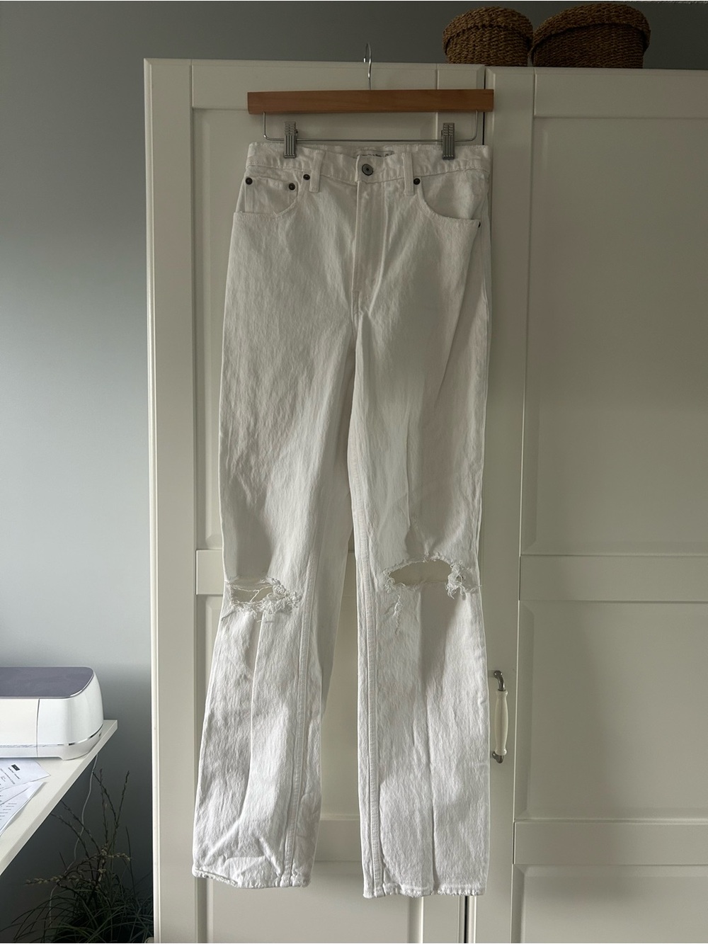 Abercrombie & Fitch White Straight-Leg Distressed Jeans